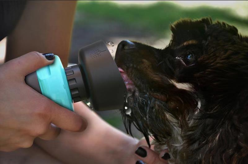 SLOOP - Bouteille d'eau portable avec distributeur